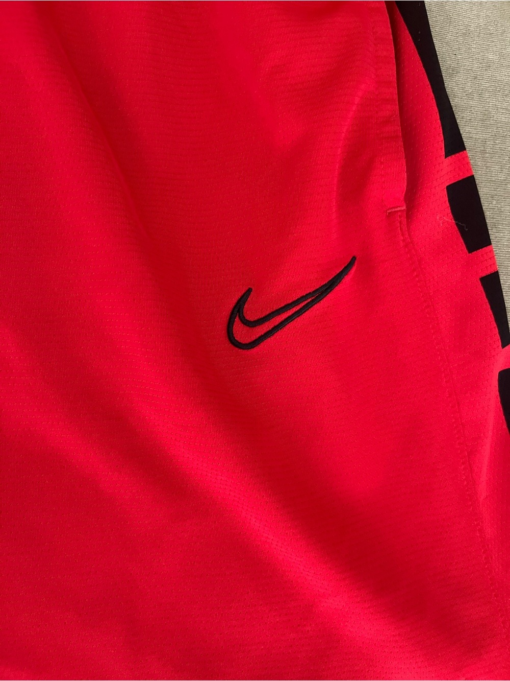 Nike Men’s Elite Red Basketball Shorts size XL - Picture 3 of 5